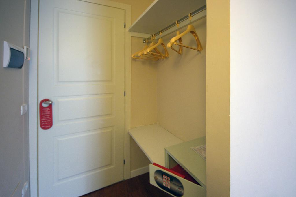 Roma Rooms Colosseum Стая снимка